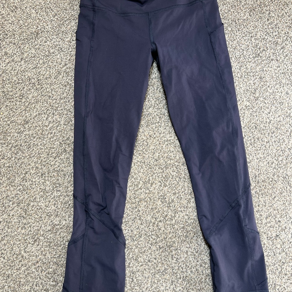 Lululemon Navy Pace Rival crops